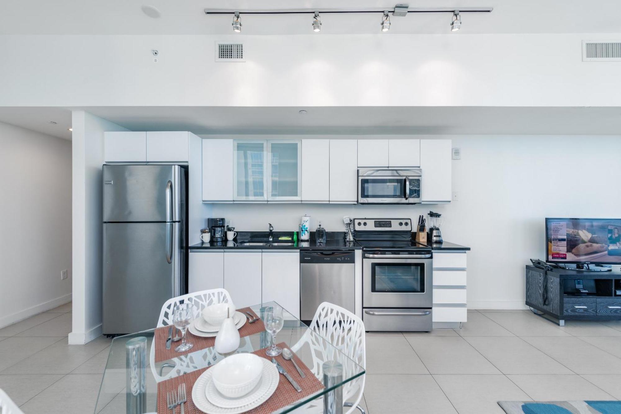Bluebird Suites Monte Carlo Miami Beach Habitación foto