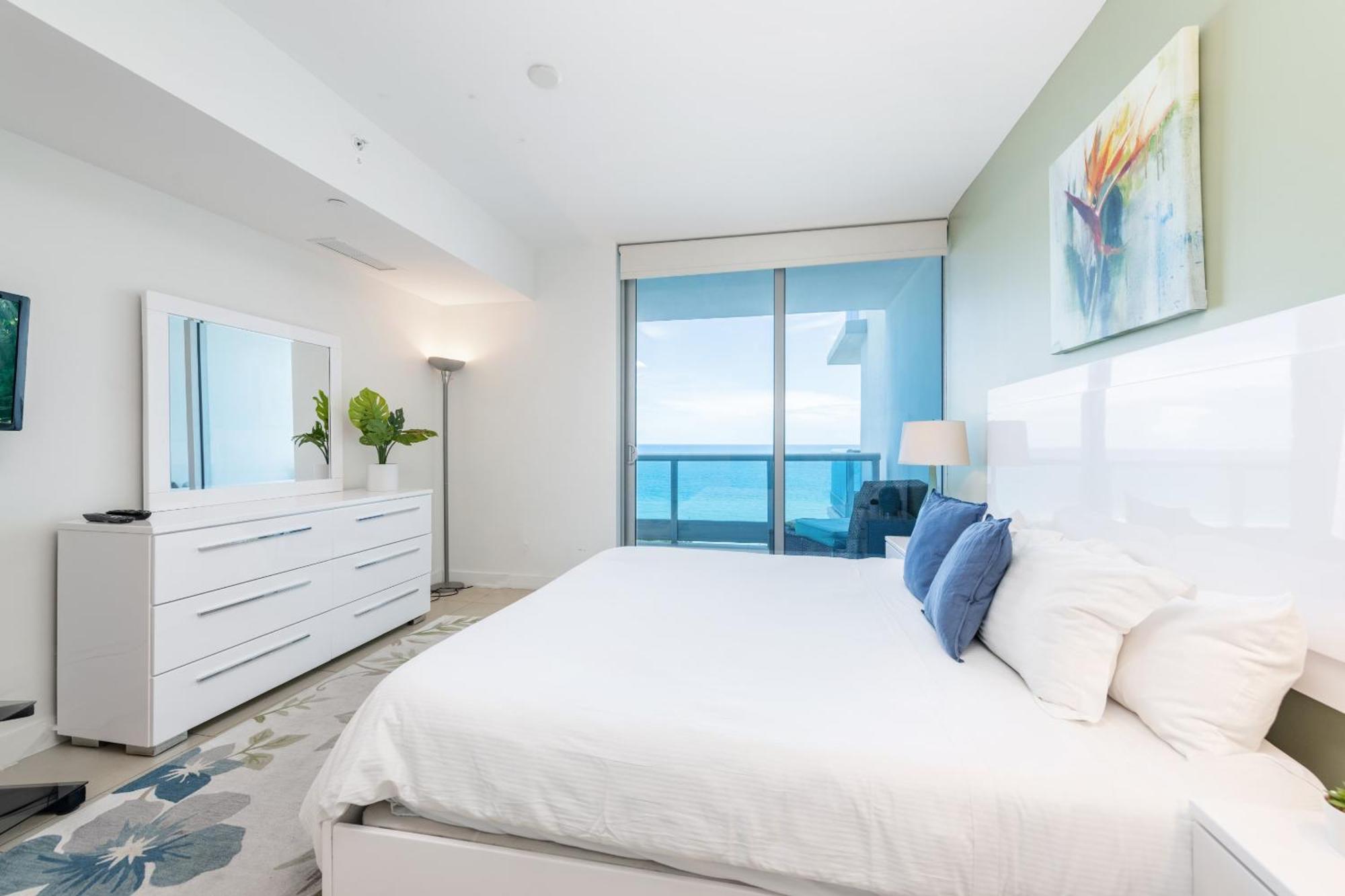 Bluebird Suites Monte Carlo Miami Beach Habitación foto