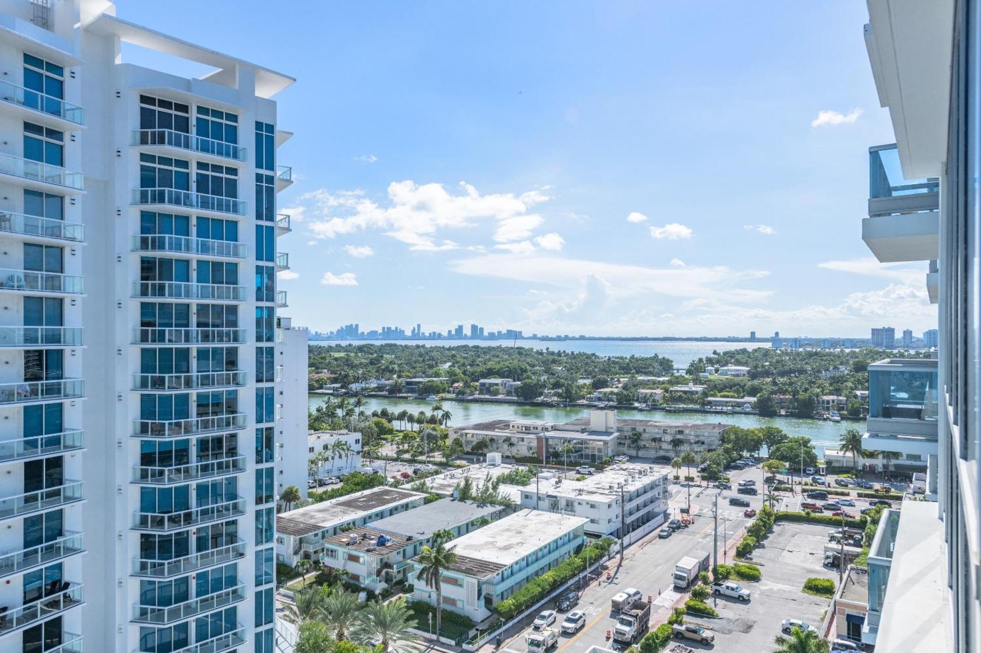 Bluebird Suites Monte Carlo Miami Beach Habitación foto
