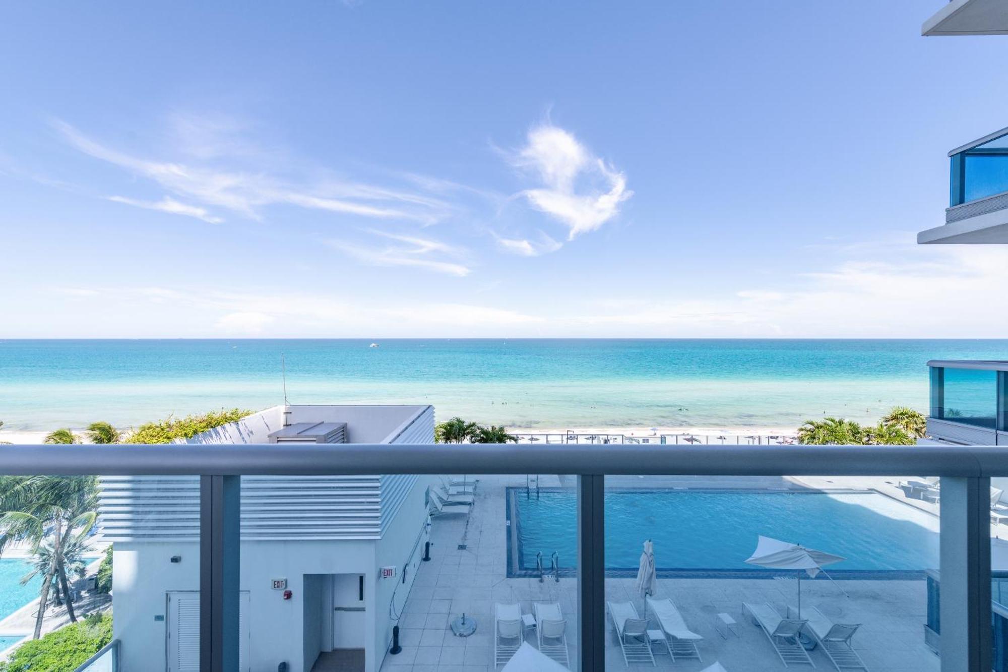 Bluebird Suites Monte Carlo Miami Beach Habitación foto
