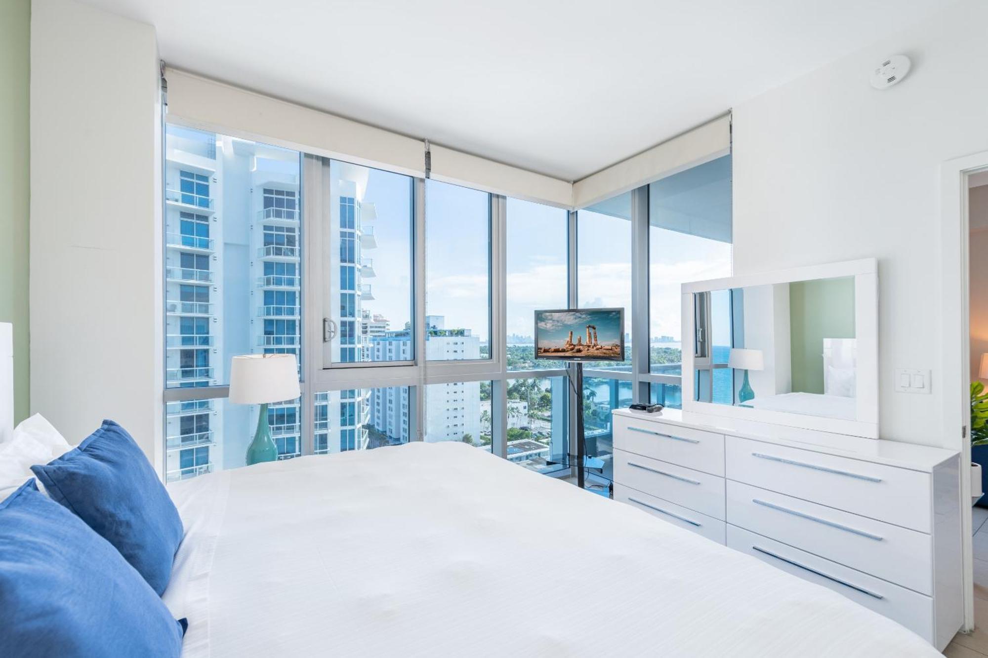Bluebird Suites Monte Carlo Miami Beach Habitación foto