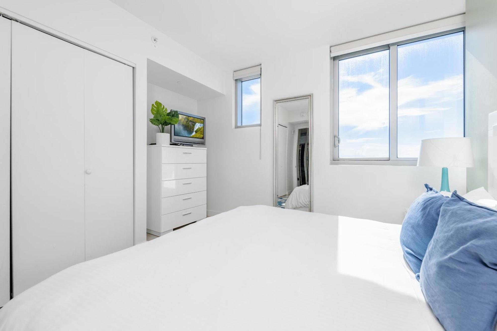 Bluebird Suites Monte Carlo Miami Beach Habitación foto