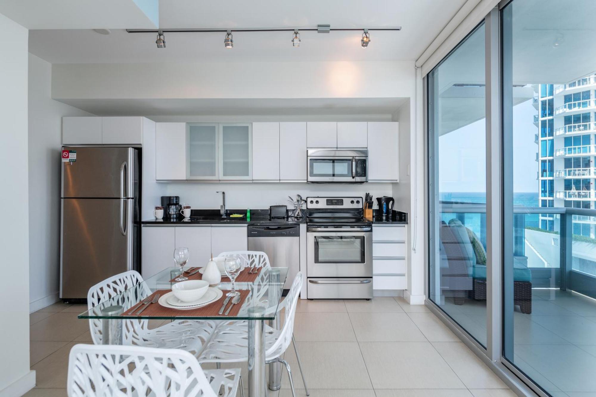 Bluebird Suites Monte Carlo Miami Beach Habitación foto